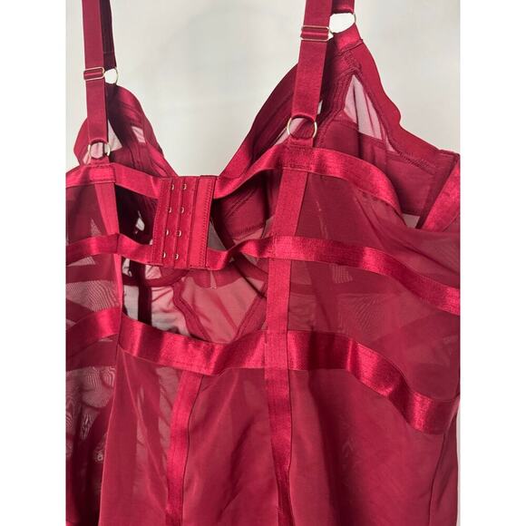 Torrid Red Cut Out Strappy Chemise, Lingerie Size 2 NWT - Picture 7 of 9
